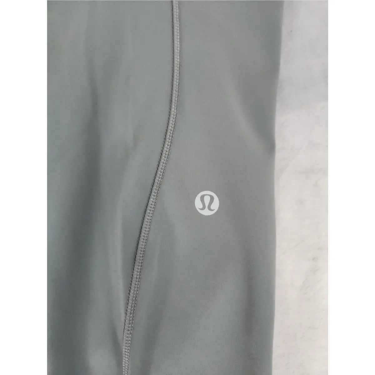 Lululemon clothing - Onyx Grey 8
