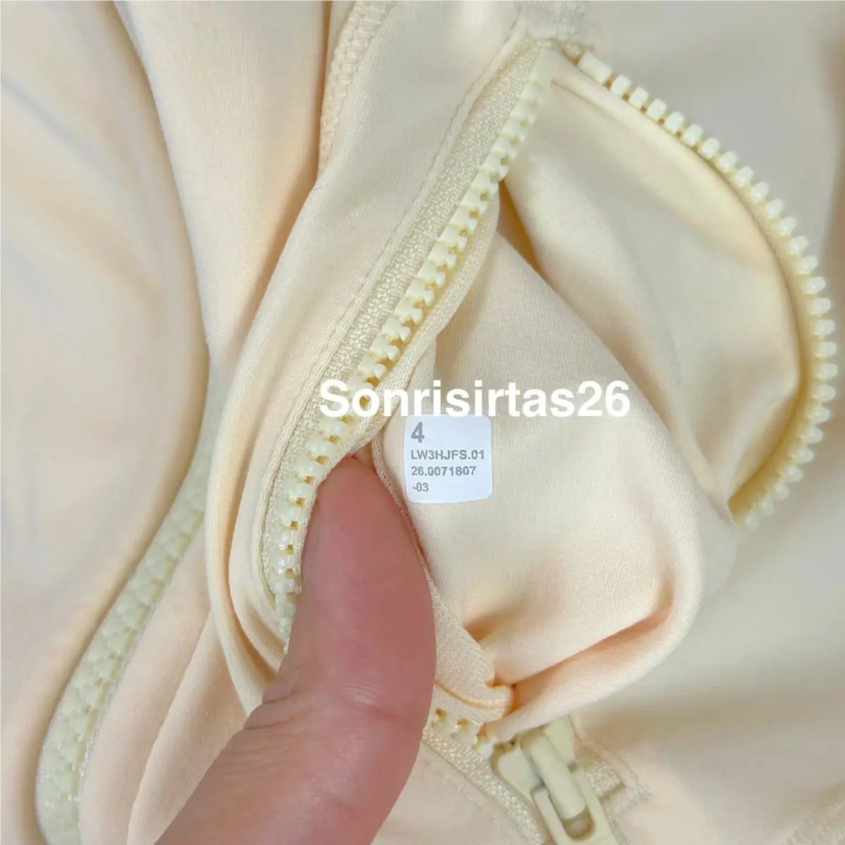 Lululemon clothing - Lululemon define cropped jacket - define cropped jacket - Butter Cream 9