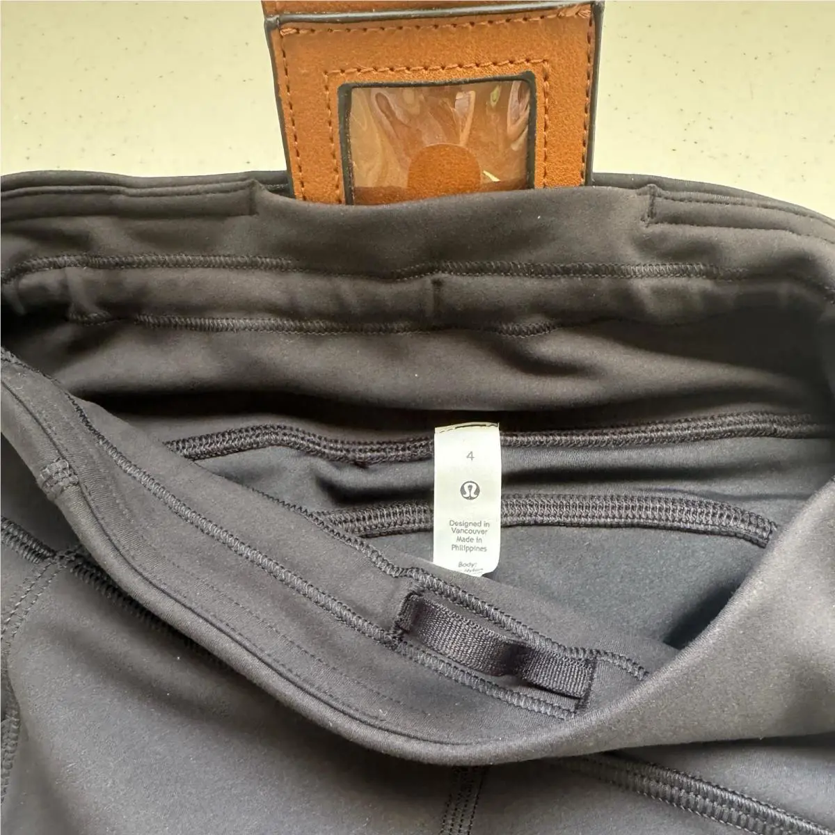 Lululemon clothing - Black 4