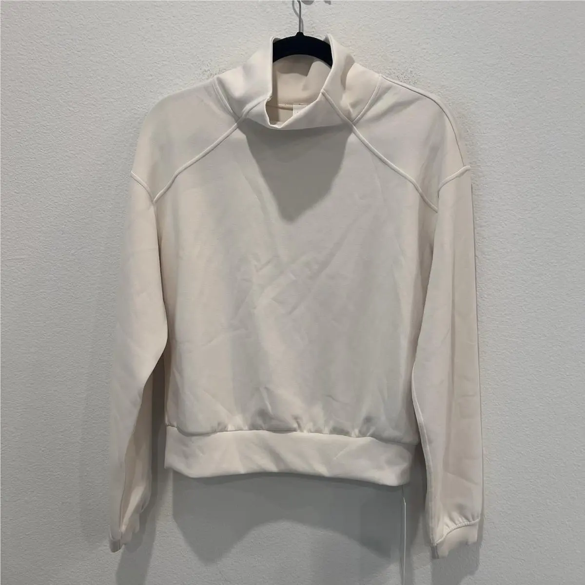 Lululemon clothing - Ivory 1