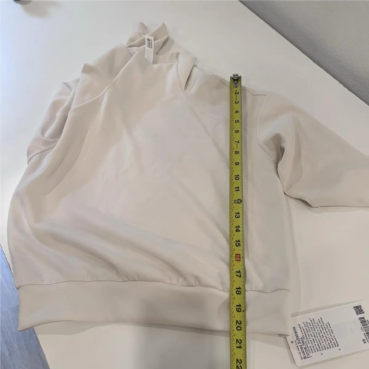 Lululemon clothing - Ivory 7
