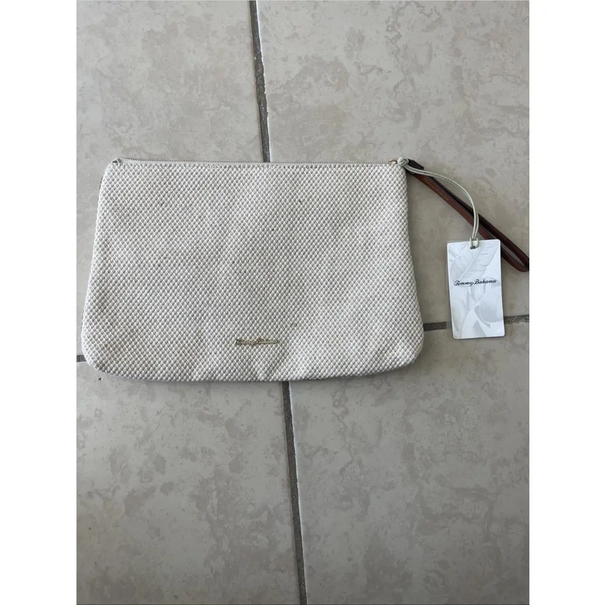 Tommy Bahama Woven Natural Large Wristlet/clutch with Flamingos