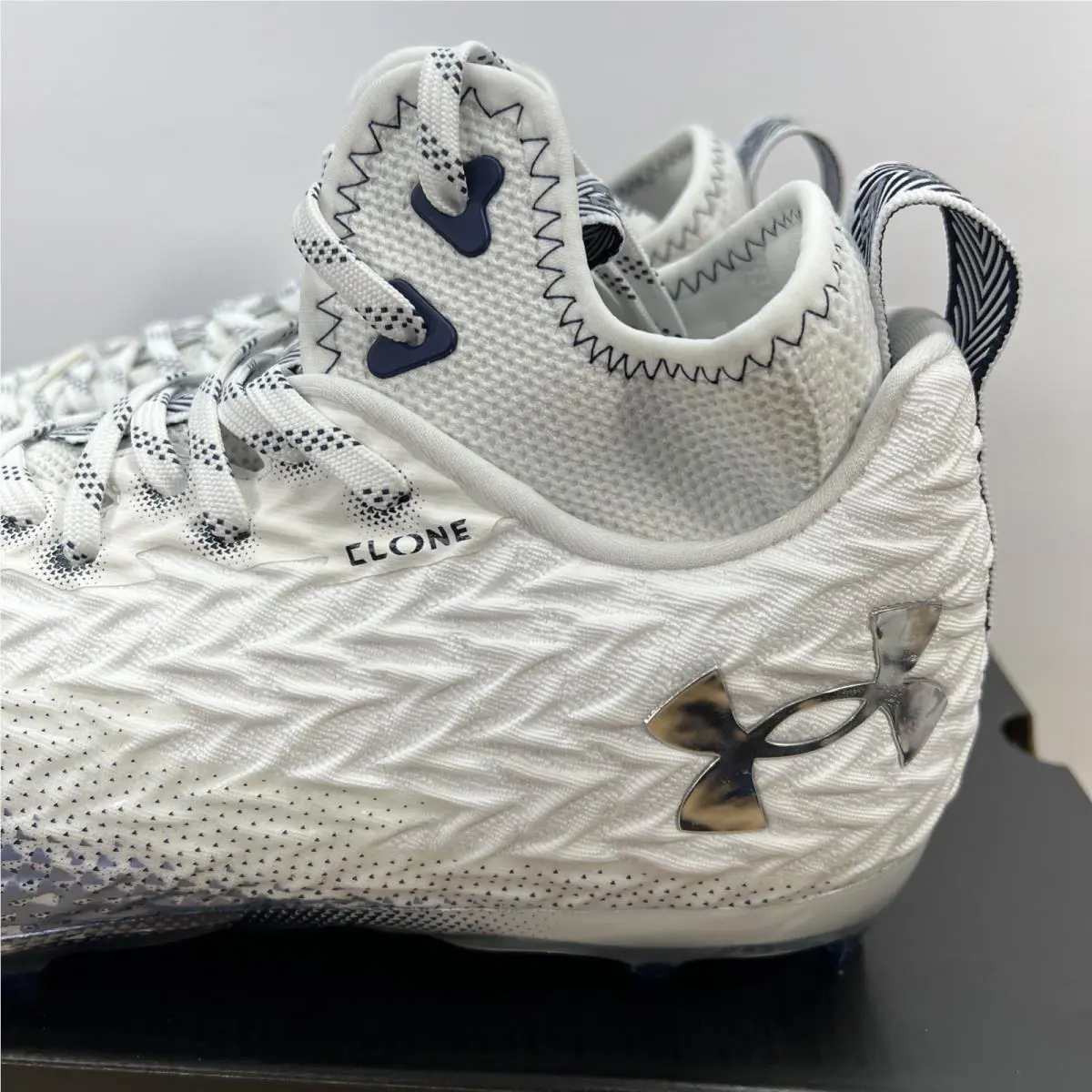 Under Armour shoes - Under Armour Spotlight MC - Spotlight - 3026334-106 - White 0