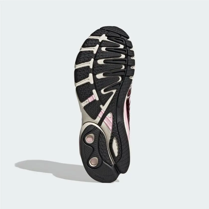 Adidas shoes - Aurora Ivy / Core Black / Silver Metalli 43