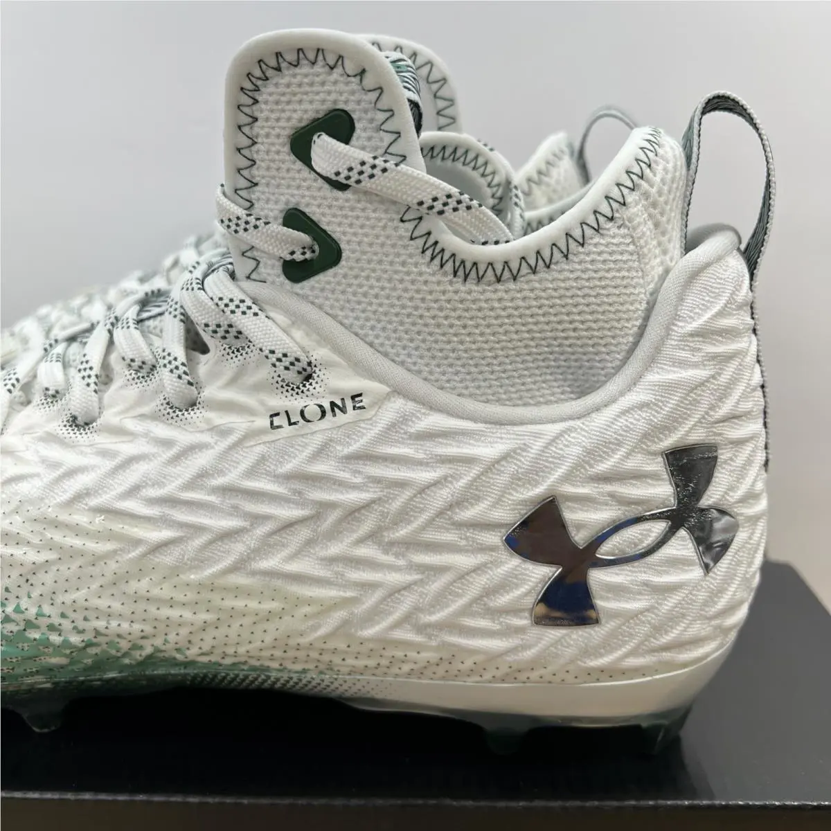 Under Armour shoes - Under Armour Spotlight MC - Spotlight - 3026334-105 - White 0