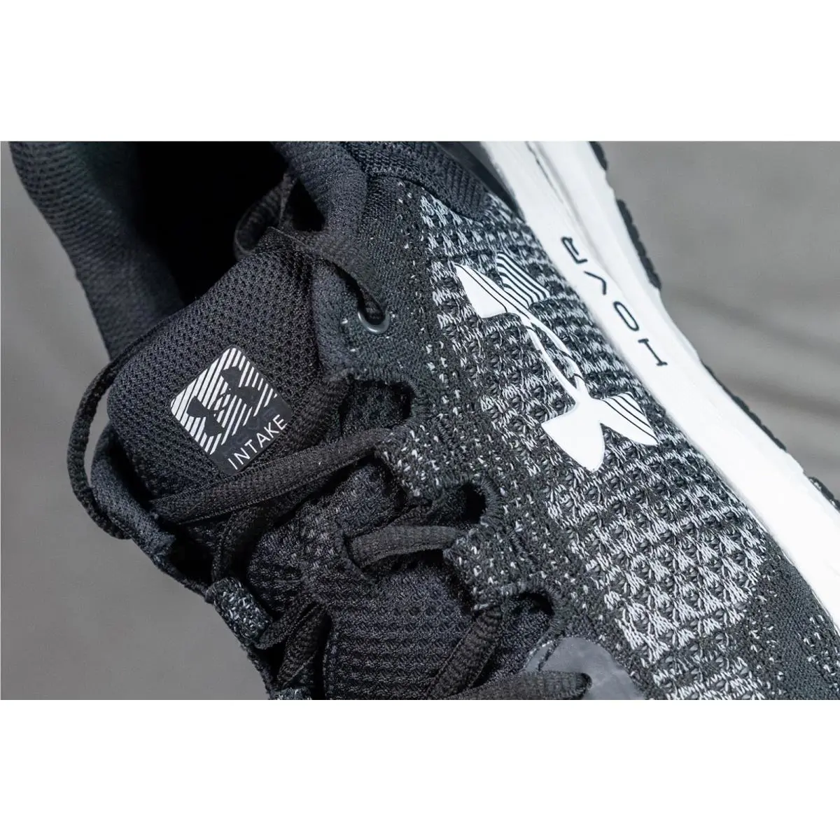 Under Armour shoes - UNDER ARMOUR HOVR INTAKE 6 - 3026134 - Black (UPC: 196039887108) 4