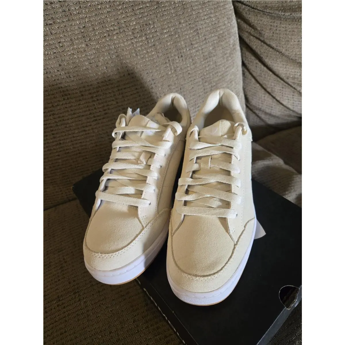Under Armour shoes - UA W Official Suede - Official Suede - 3028636-100 - White 0