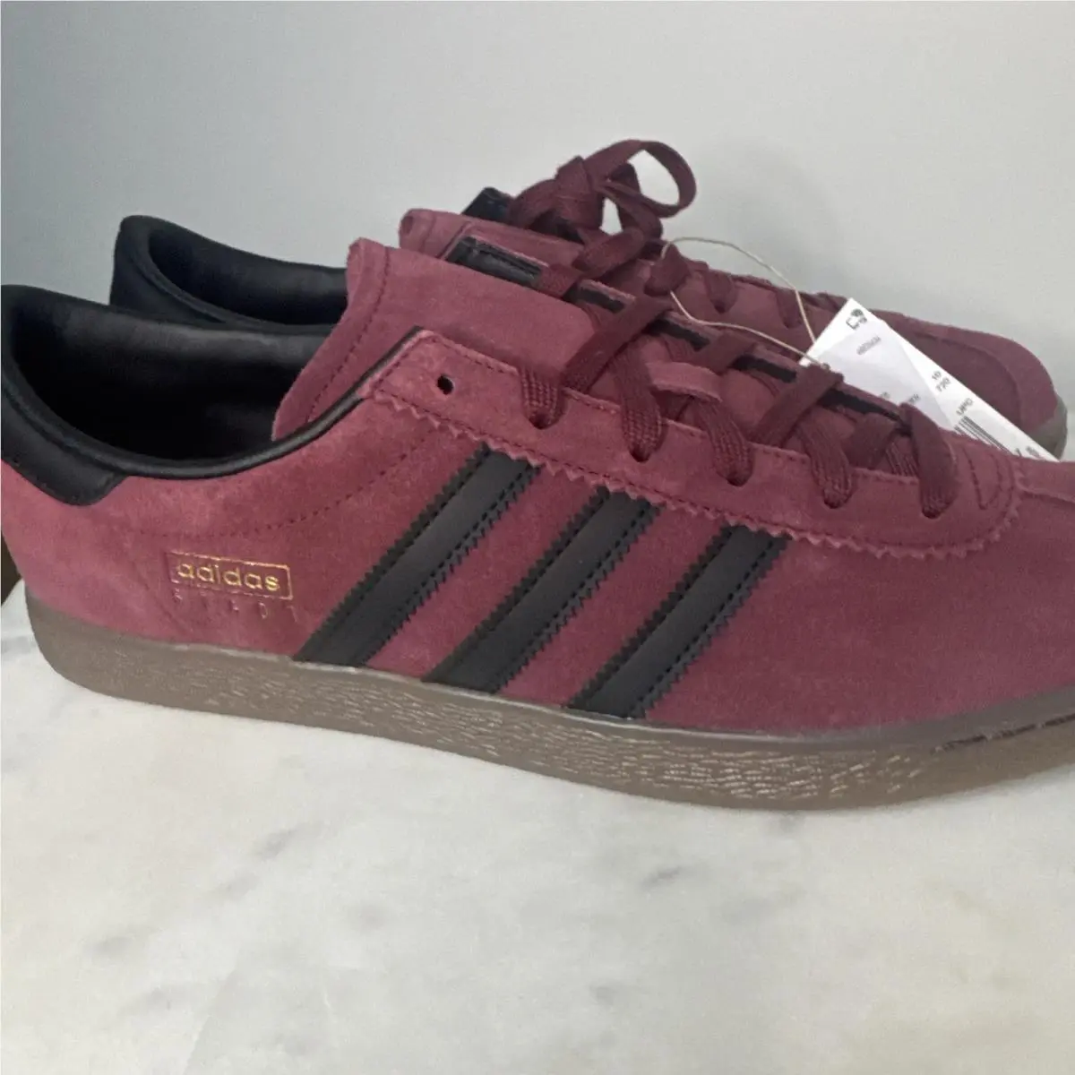 Adidas shoes - Stadt - Stadt - JQ9009 - Red, Black, Gum 2