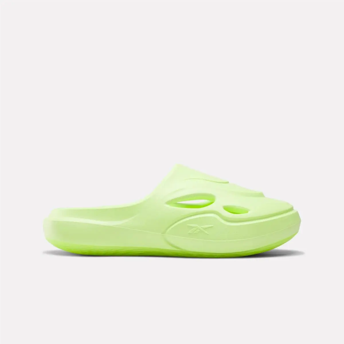 Reebok shoes - White/White/White 9