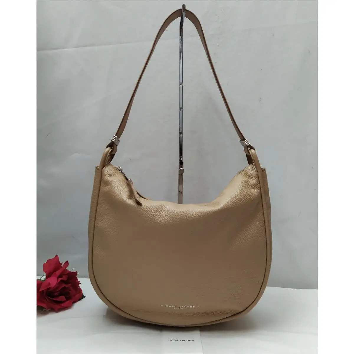 Marc Jacobs Beige Pebbled Leather Zipper Hobo Shoulder Bag