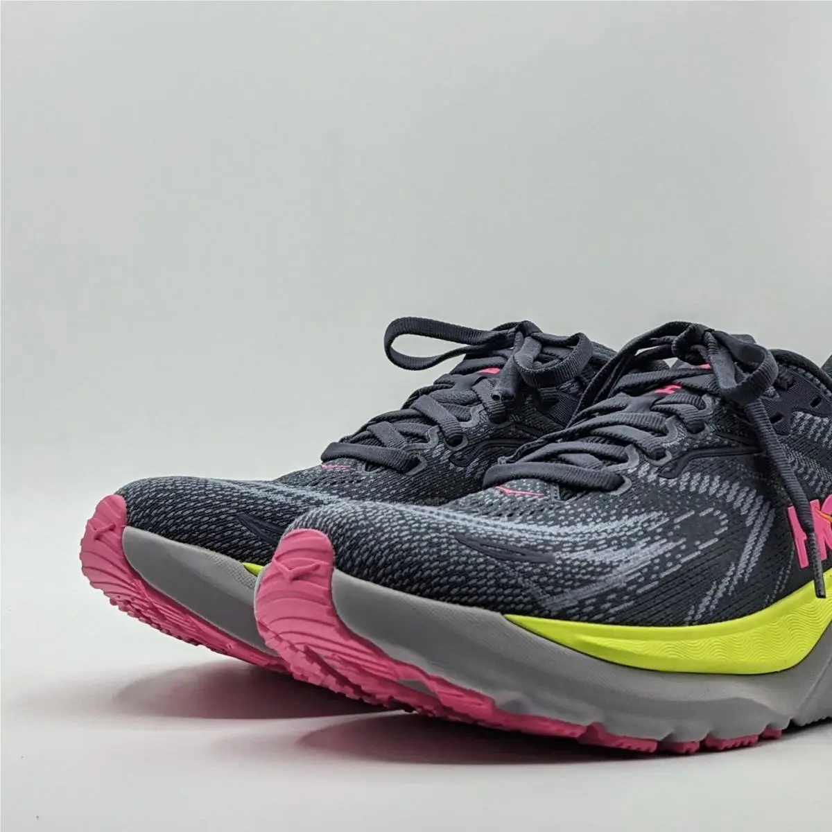 Hoka shoes - HOKA One One Arahi 8 - 116869 CYG - Gray 2