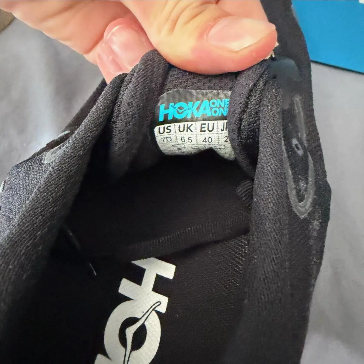 Hoka shoes - Hoka One One Clifton 10 - Black 4