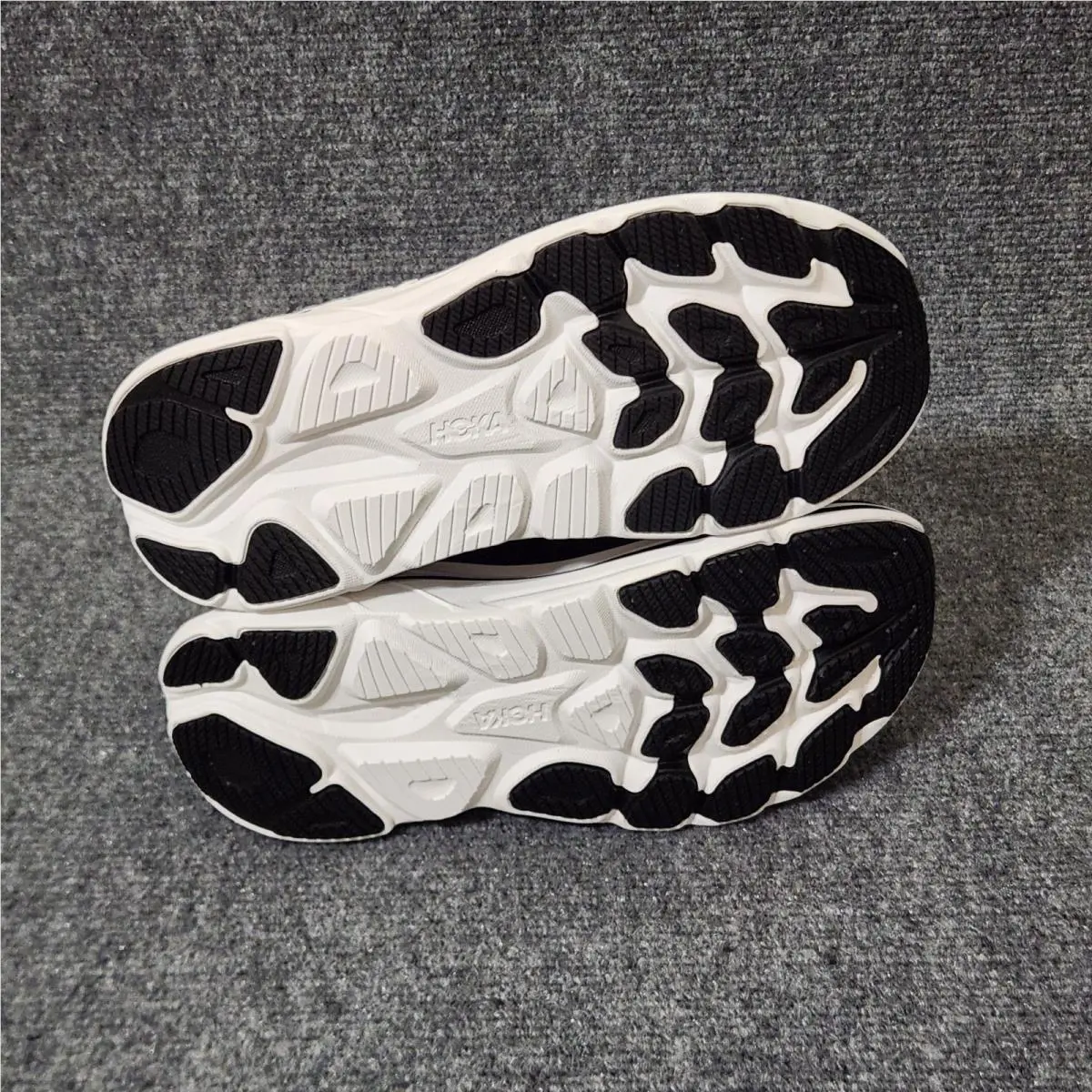 Hoka shoes - Black 4