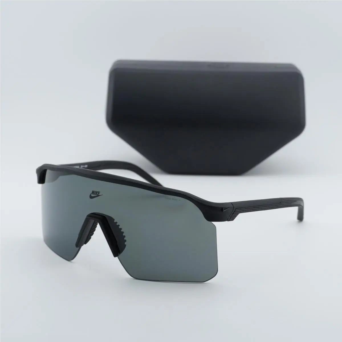 Nike Expedition Shield P N IW5873X 010 Black/grey 61-18-140 Sunglasses
