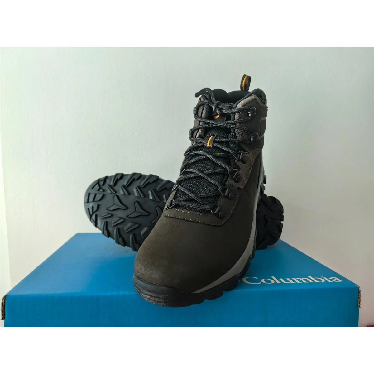 Columbia shoes - Columbia Newton Ridge Plus II - Brown 2