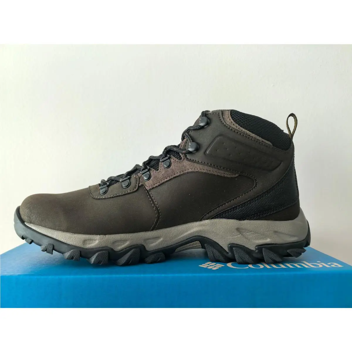 Columbia shoes - Columbia Newton Ridge Plus II - Brown 3