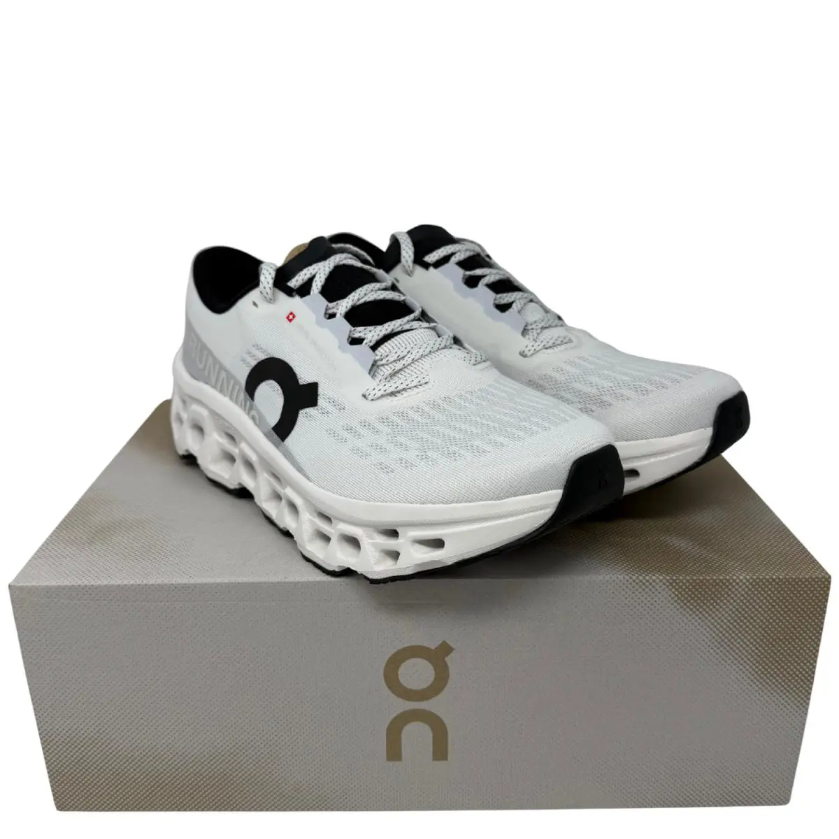 On-Running shoes - Cloudmonster 3 - Cloudmster - White | White 4