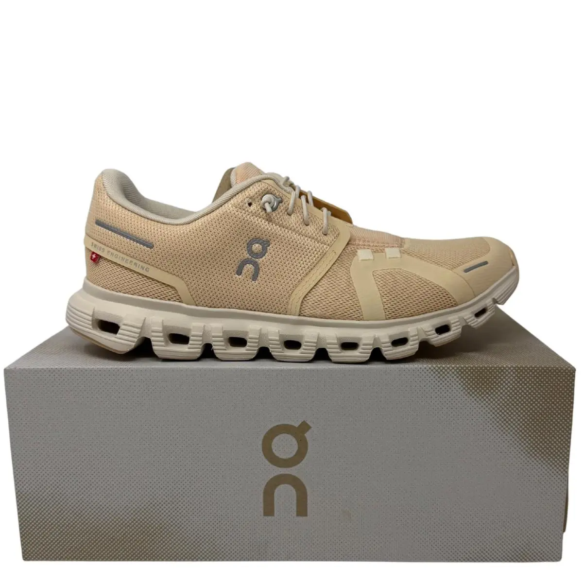 On-Running shoes - Cloud 6 - Cloud - Blonde | Dew 13