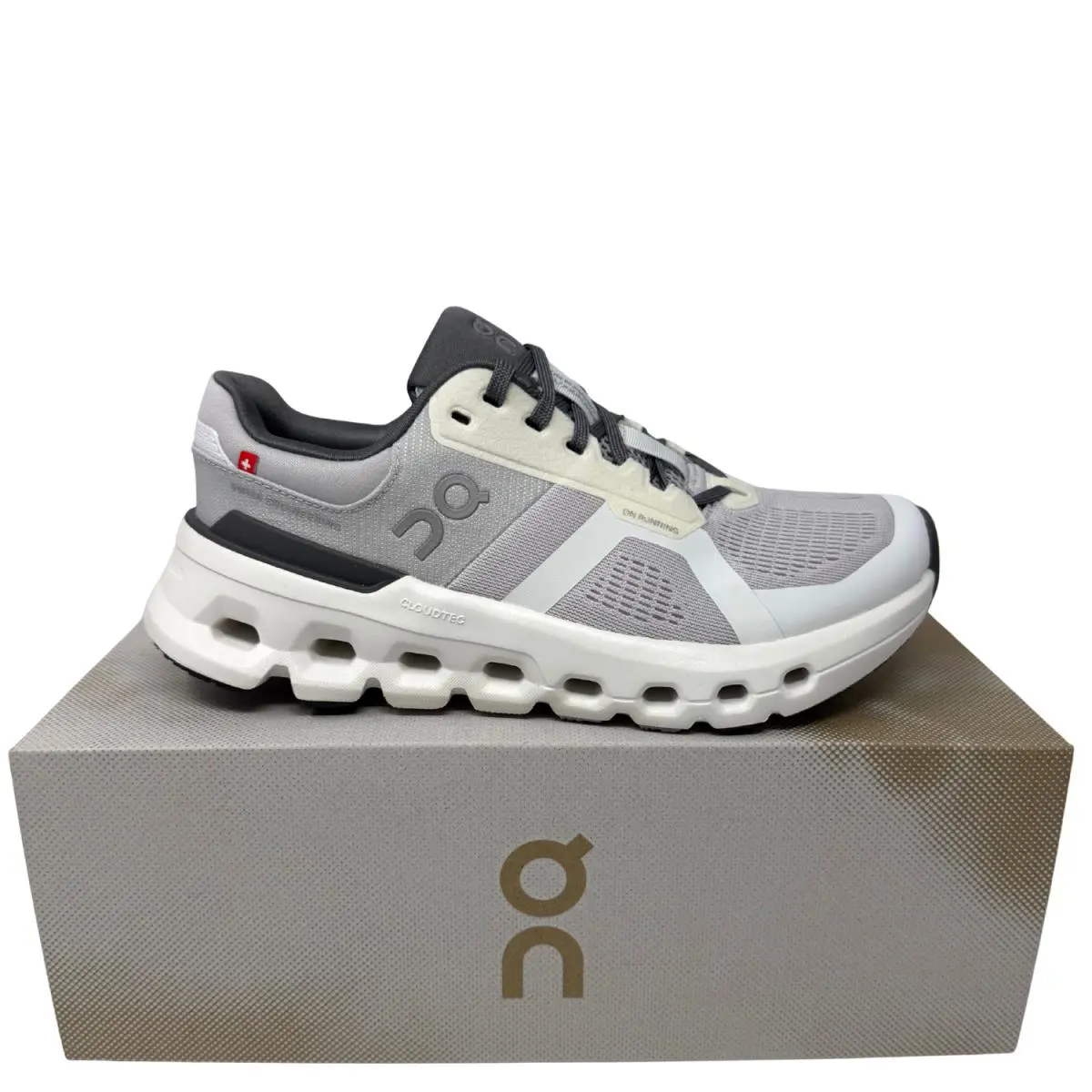On-Running shoes - Cloudrunner 2 - Cloudrunner - White | Horizon 17