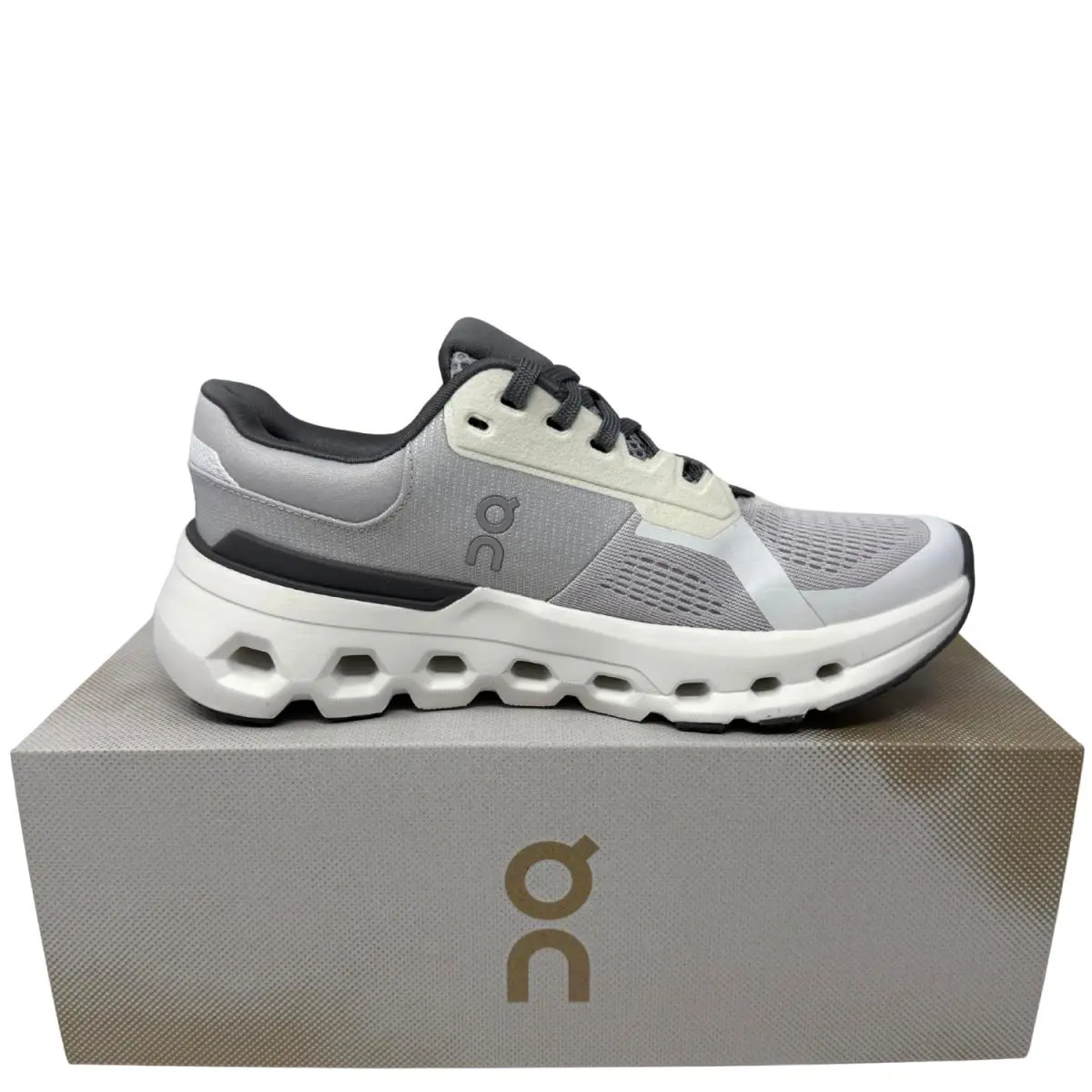 On-Running shoes - Cloudrunner 2 - Cloudrunner - White | Horizon 18