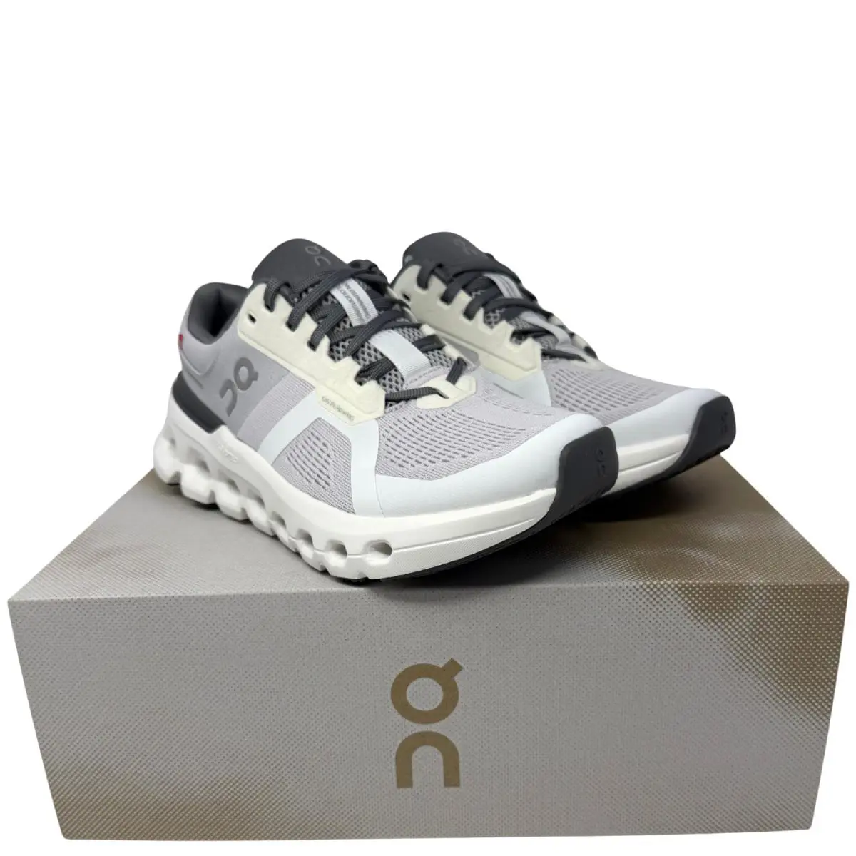 On-Running shoes - Cloudrunner 2 - Cloudrunner - White | Horizon 22