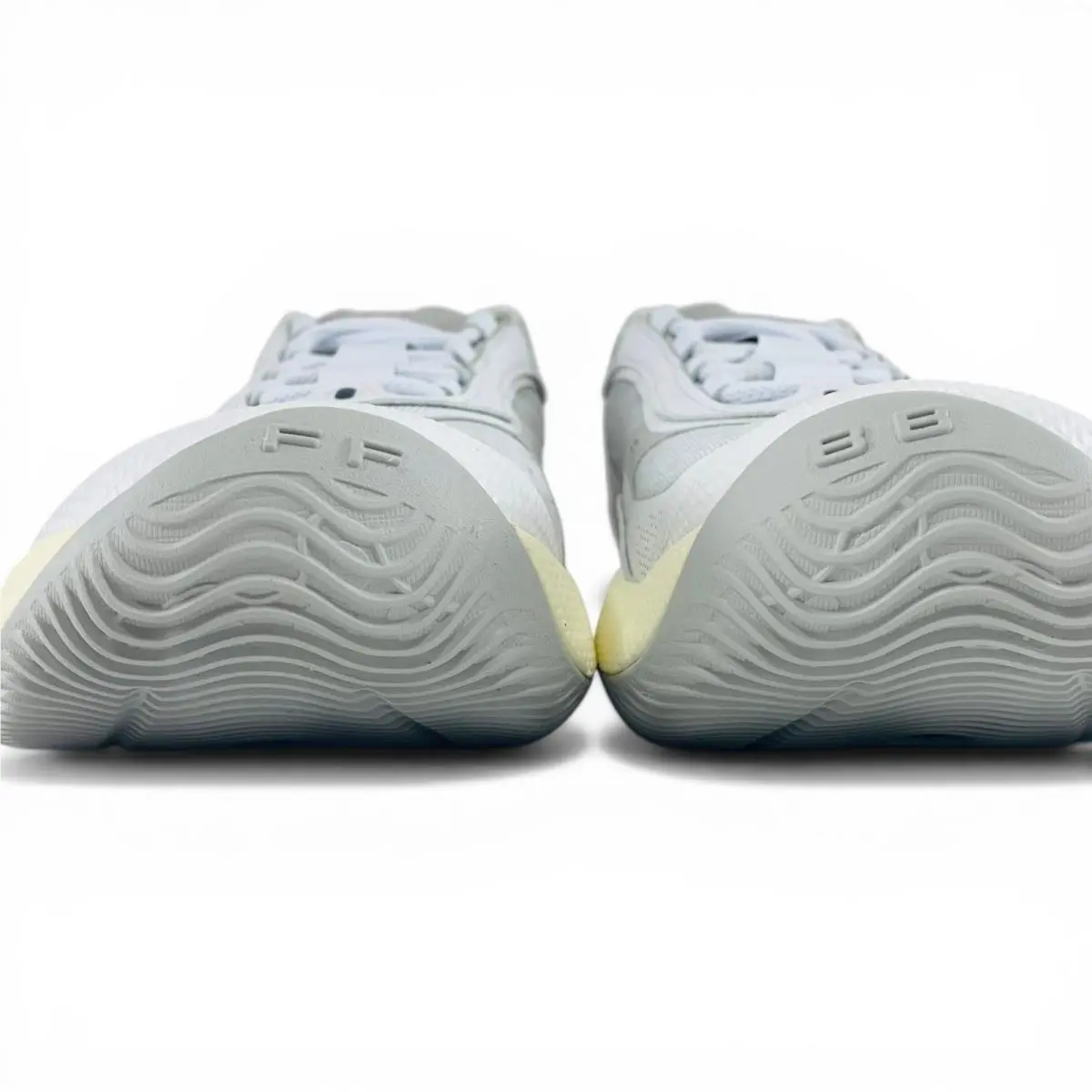 New Balance shoes - New Balance Fresh Foam BB v3 - BBFRSTH3 - White 25