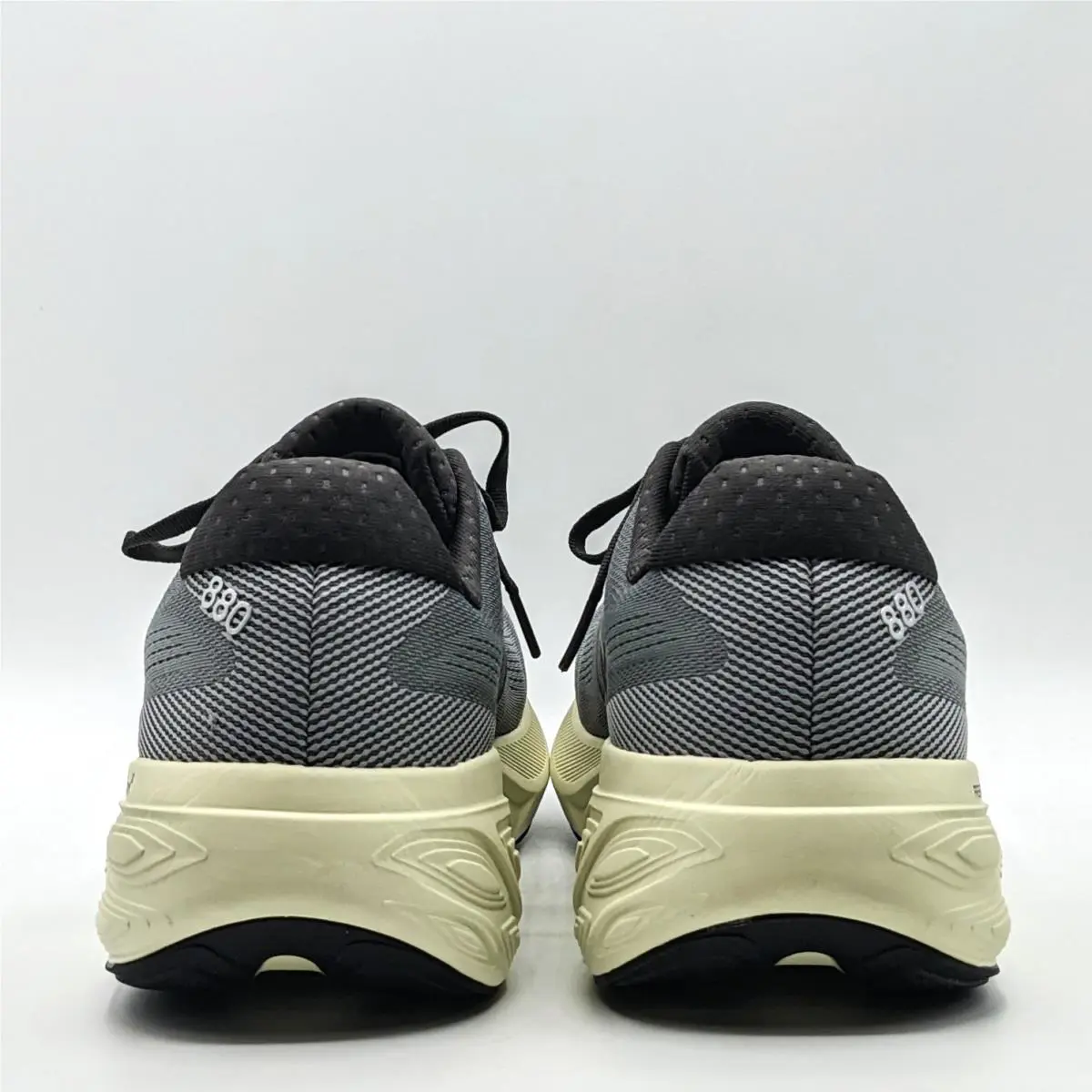 New Balance shoes - New Balance Fresh Foam X 880v 15 - M880F15 - Gray 32