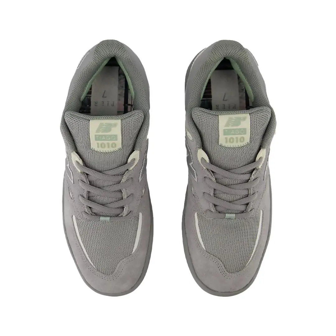 New Balance shoes - Grey; White 3