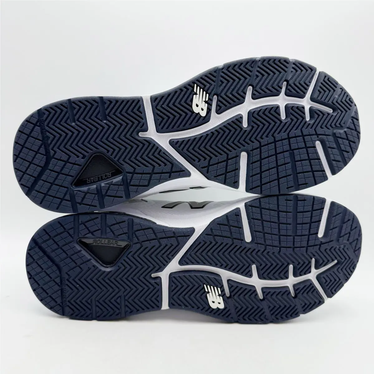New Balance shoes - White (UPC: 195907525241) 9