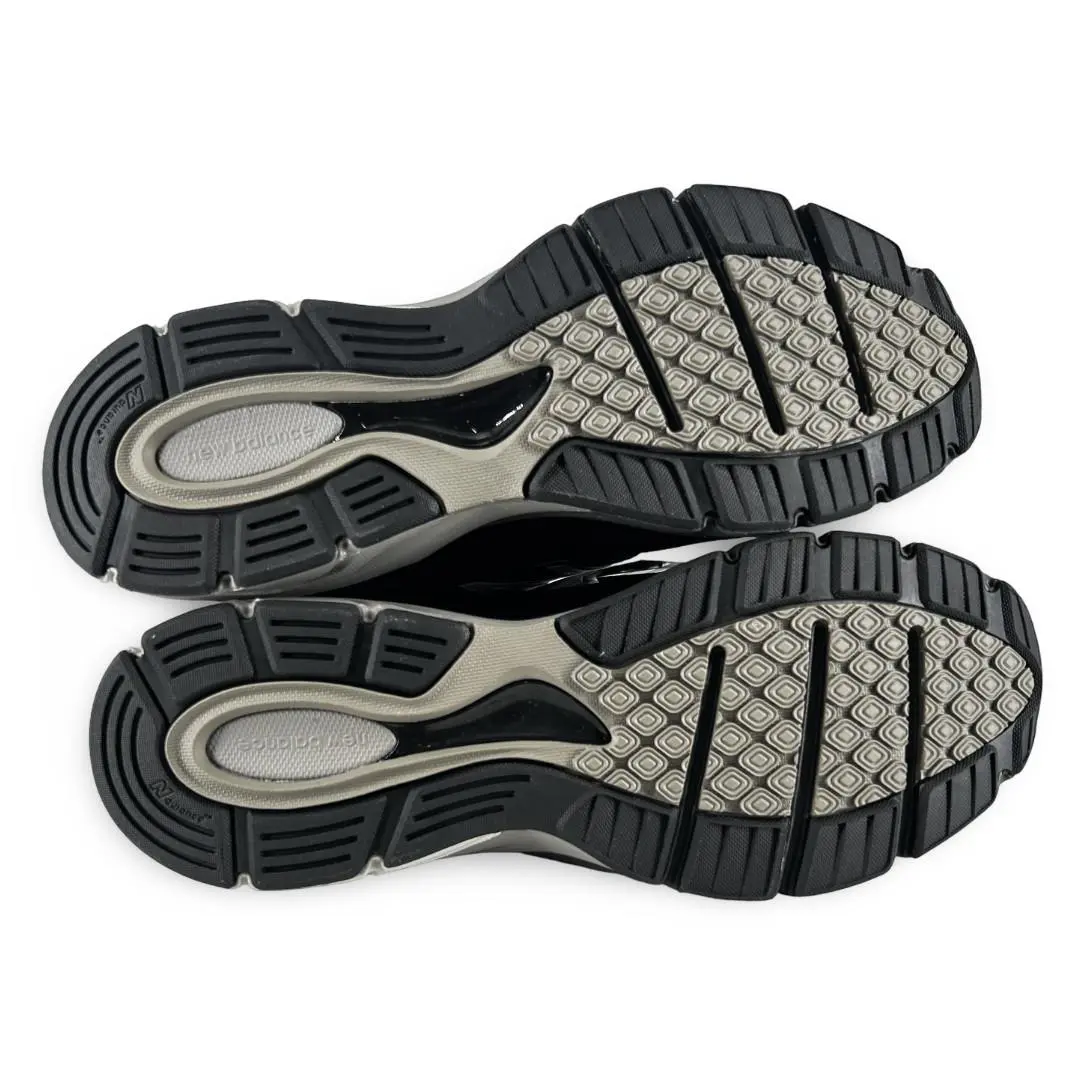 New Balance shoes - New Balance 990v4
MiUSA Black Silver - U990BL4 - Black, Silver 0