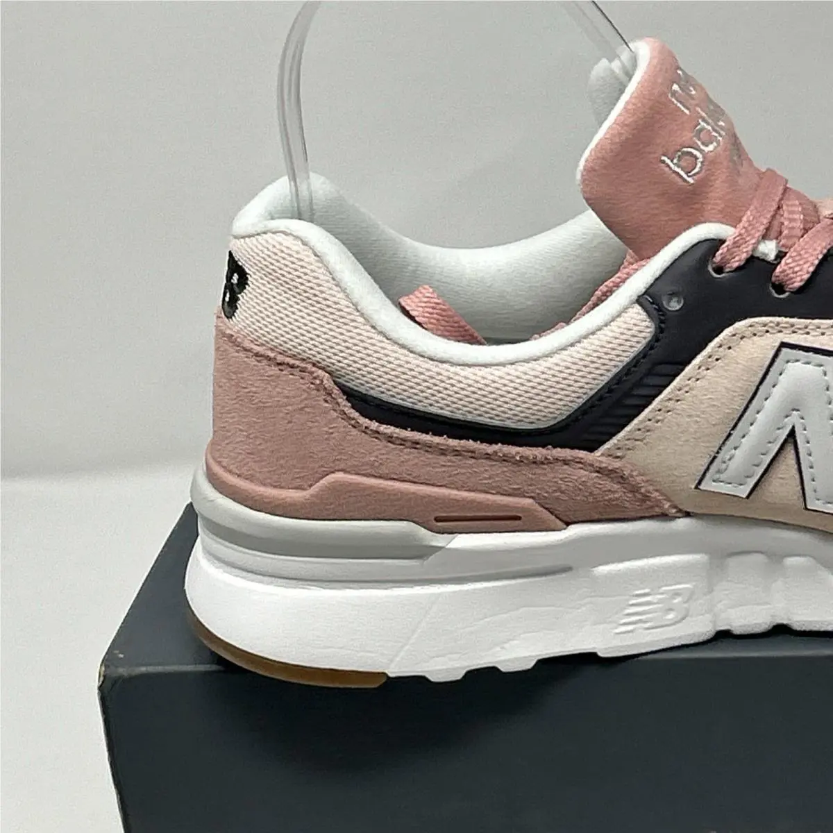 New Balance shoes - New Balance 997H - CW997HHU - Pink (UPC: 0196941005577) 10