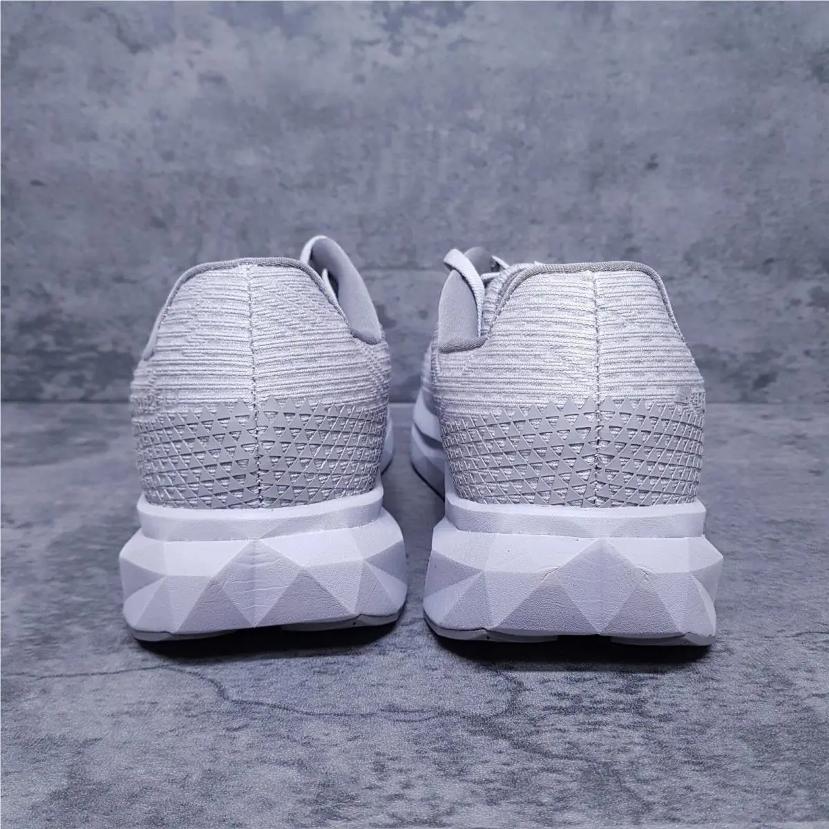 New Balance shoes - New Balance FuelCell Propel - FuelCell Propel - MFCPRLG5 - Gray 2