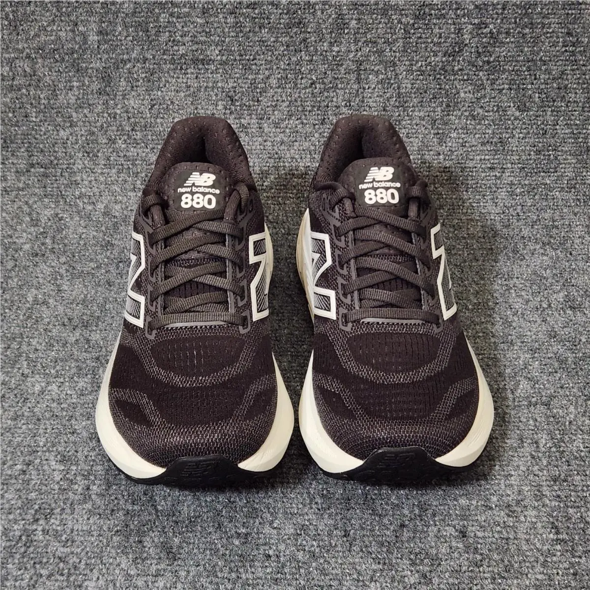 New Balance shoes - New Balance 880 - Black 2