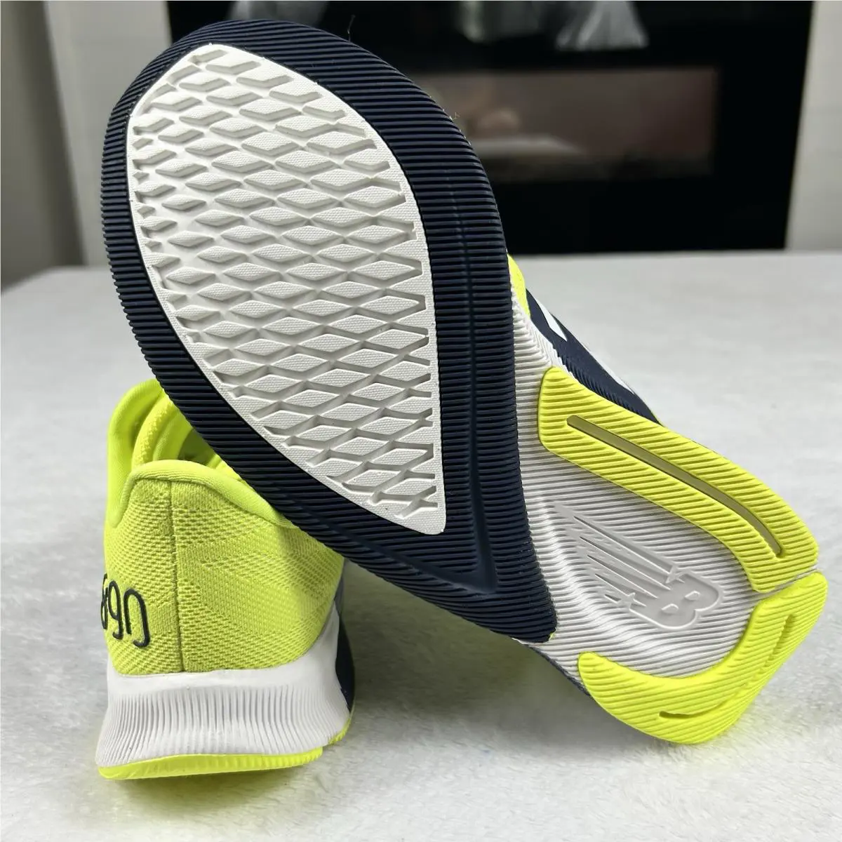New Balance shoes - 890 V8 - W890YG8 - Yellow (UPC: 0194182004304) 11