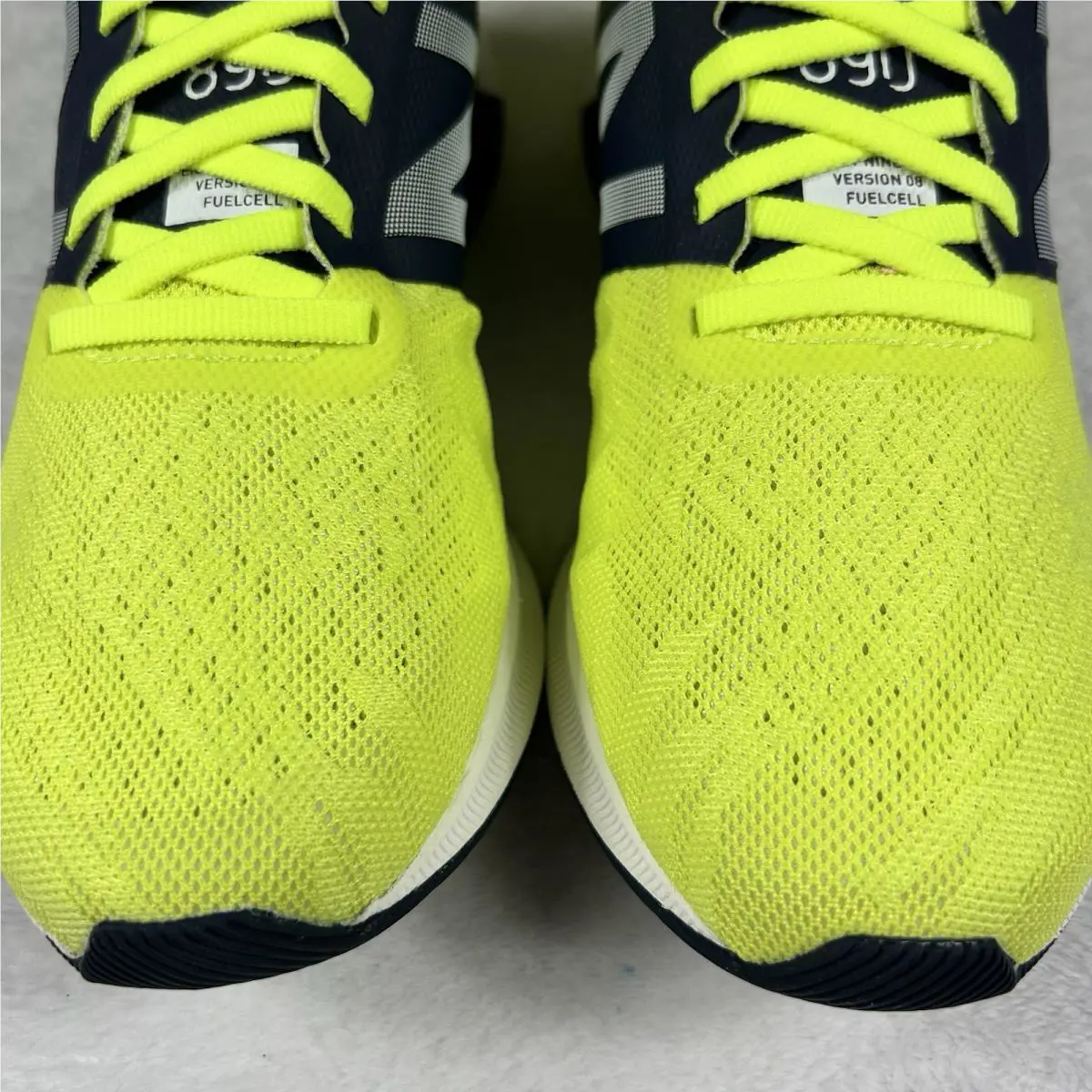 New Balance shoes - 890 V8 - W890YG8 - Yellow (UPC: 0194182004304) 4