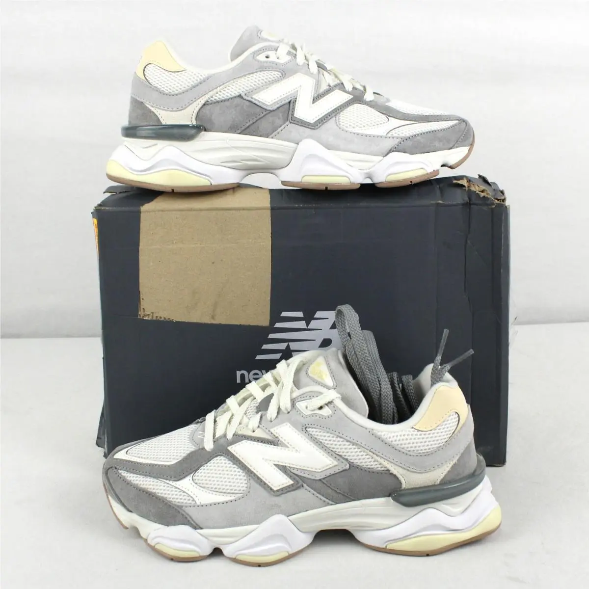 9060 Lifestyle Upper Mesh Sneakers In Grey - Men`s Size 9 U9060AUB by New Balance