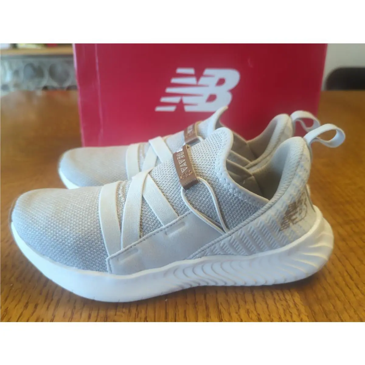 New Balance shoes - New Balance DynaSoft - DynaSoft - WSBEYAK2 - Grey Beige 1