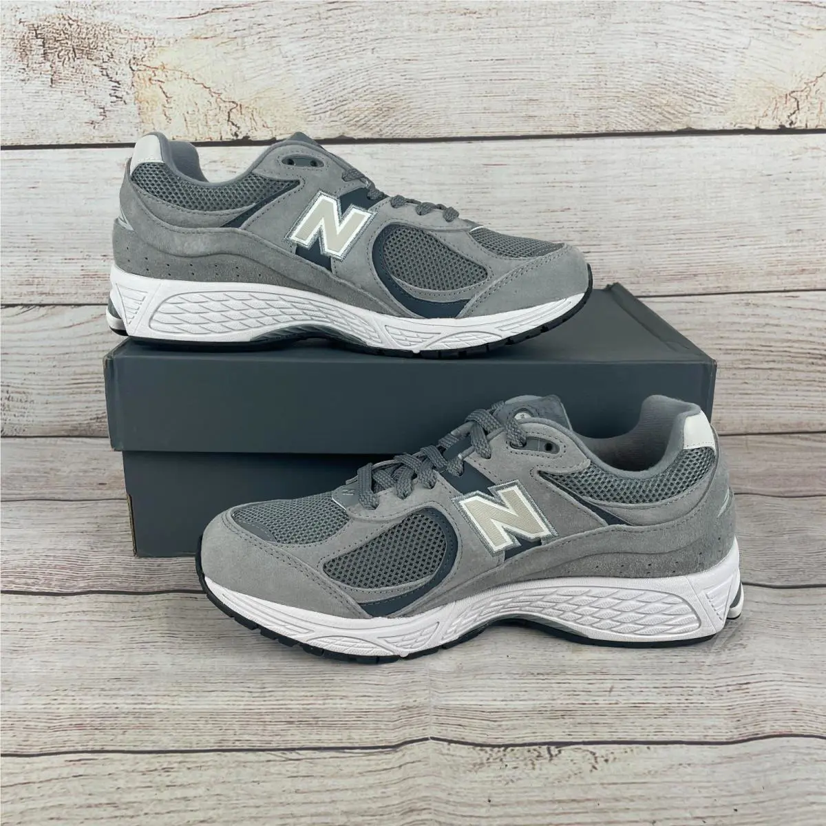 New Balance shoes - New Balance 2002R - Gray (UPC: 196432152490) 0