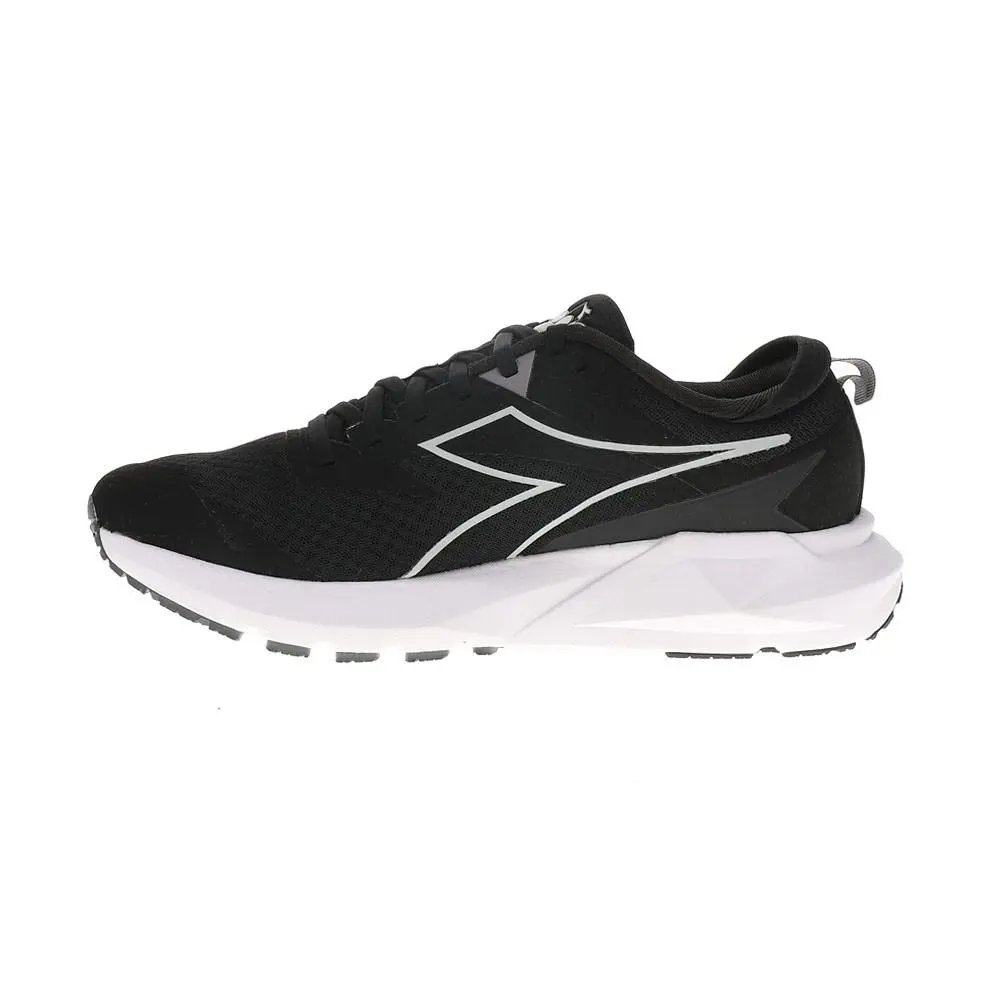Diadora shoes - diadora Mythos Blushield Vigore 3 Running - 180680-C7406 - Black, White 6