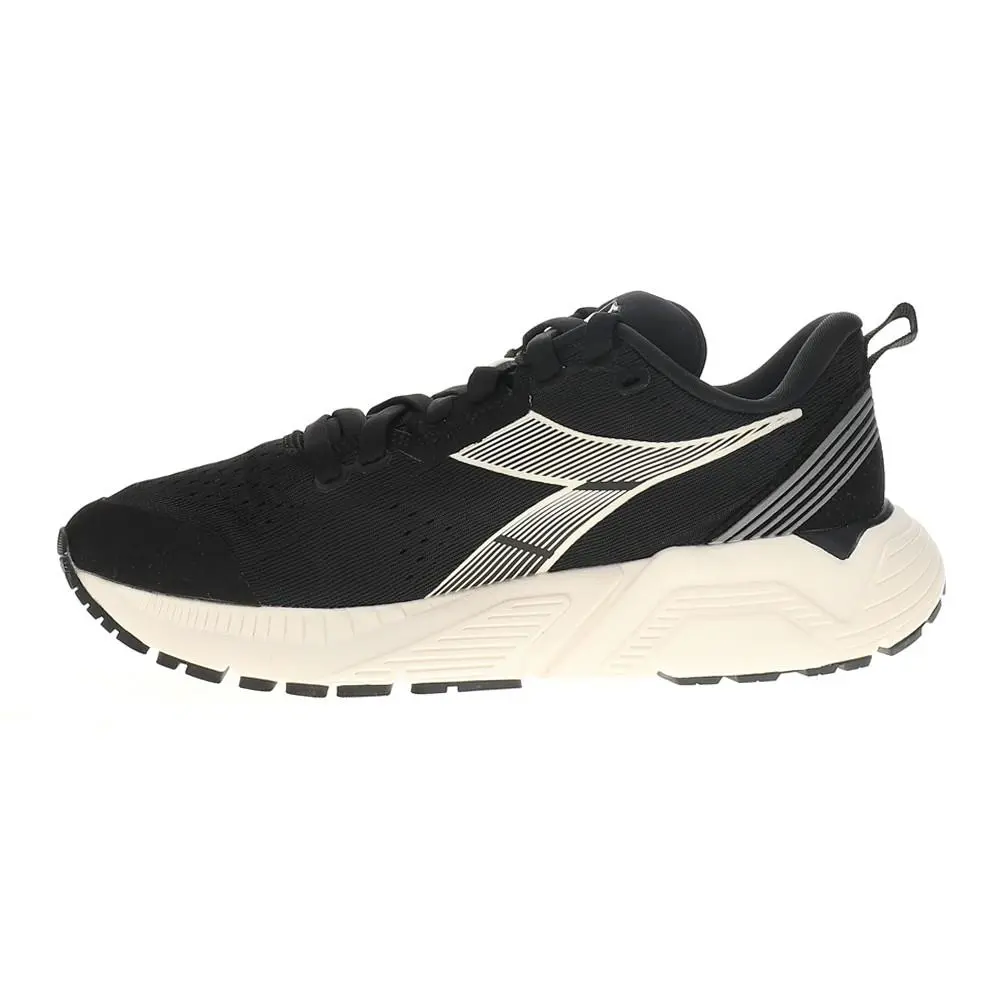 Diadora shoes - diadora Mythos Blushield Vigore 2 Running - 179072-C2609 - Black 1