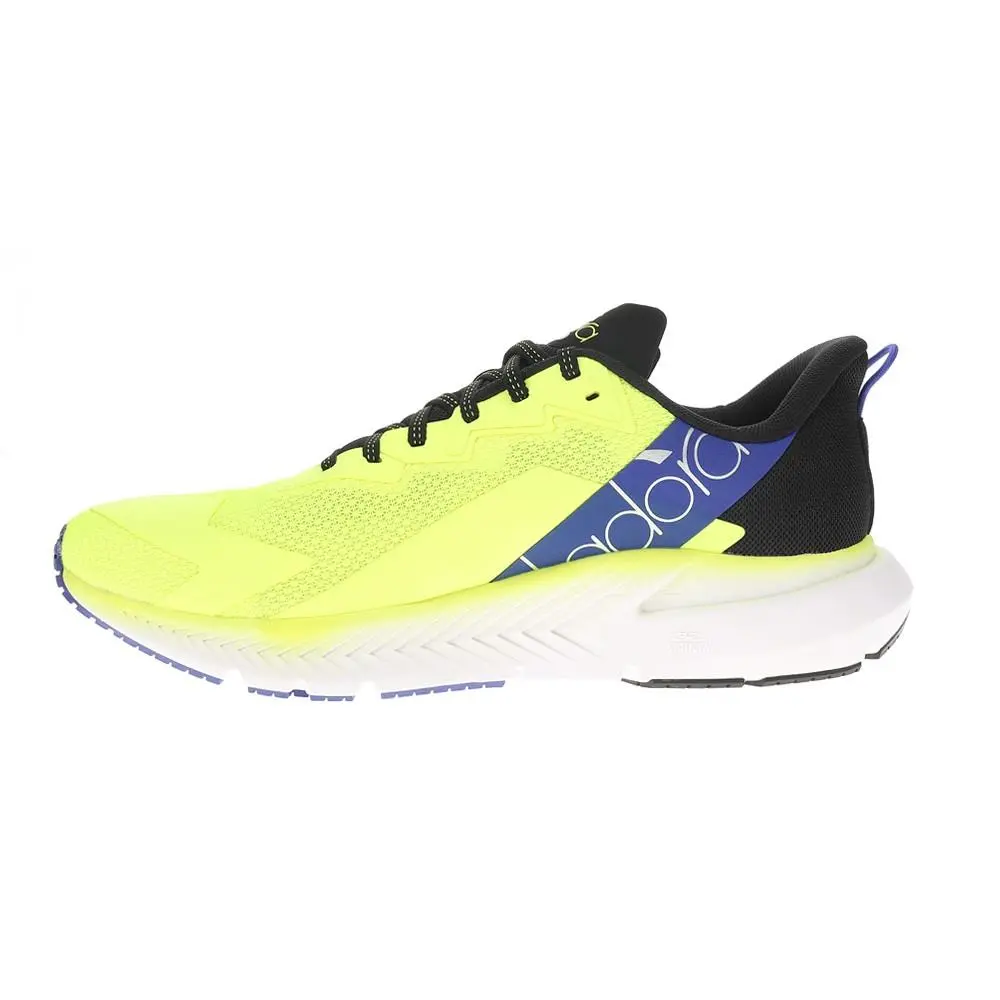 Diadora shoes - diadora Mythos Blushield Volo 4 Running - 180253-C4102 - Yellow 6