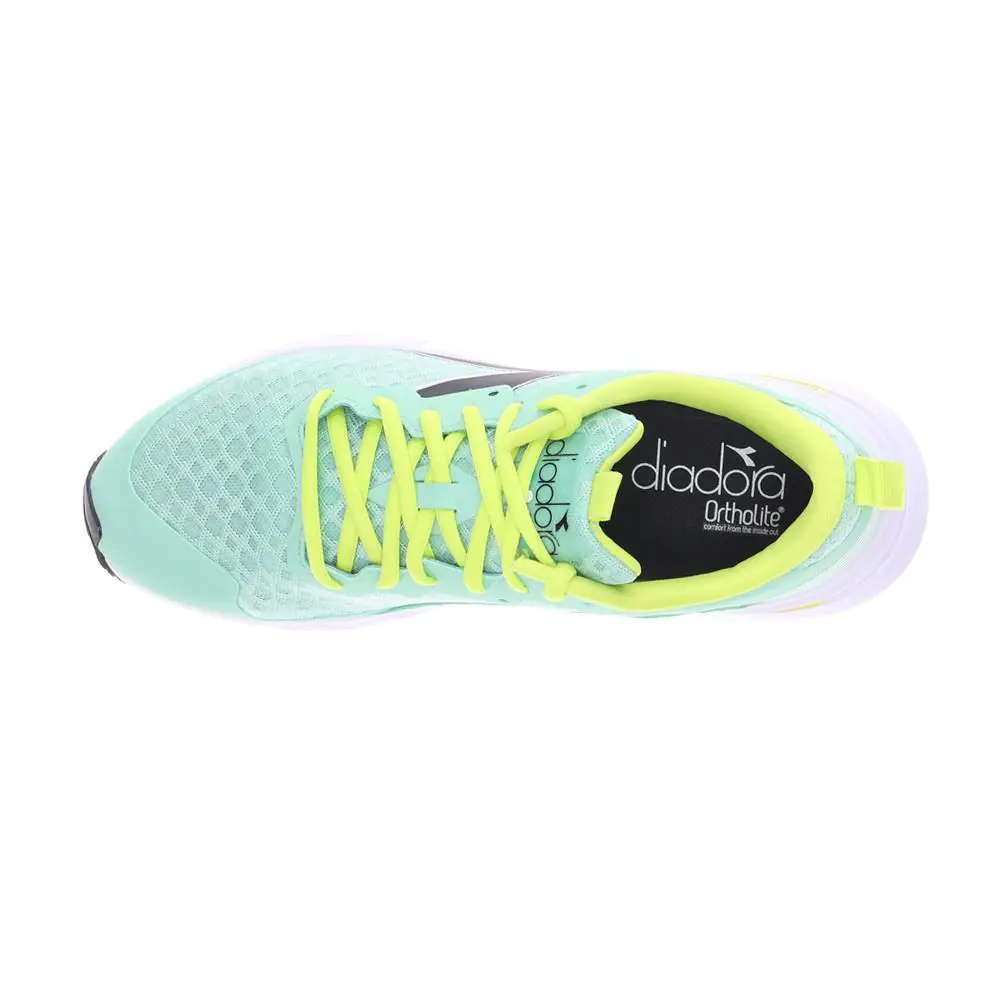 Diadora shoes - diadora Mythos Blushield Volo W Running - 176896-C9615 - Green 2