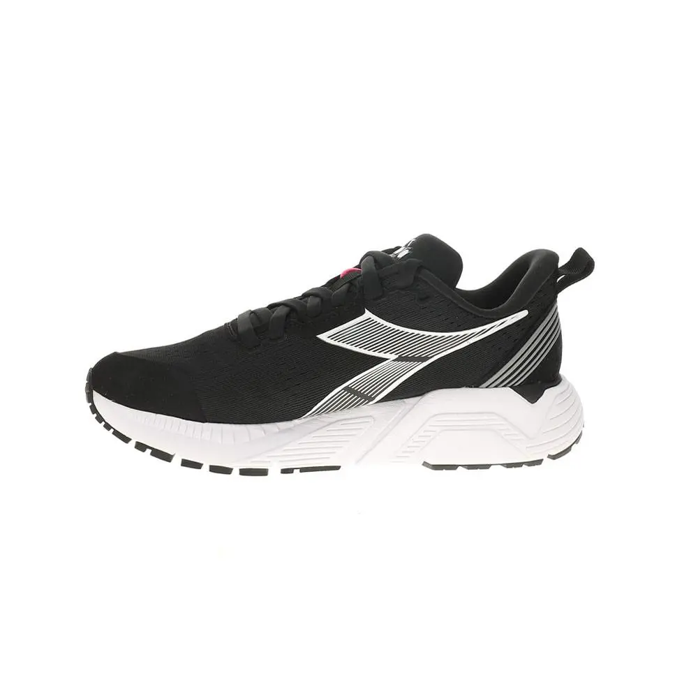 Diadora shoes - diadora Mythos Blushield Vigore 2 Running - 179072-C5202 - Black, White 1
