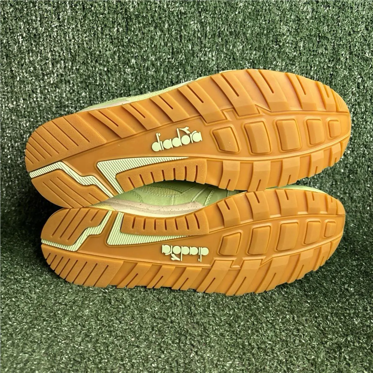 Diadora shoes - diadora N9000 Ice Cream X Feature Perforated Lace Up - 170658-70273 - Green (UPC: 889444098329) 6