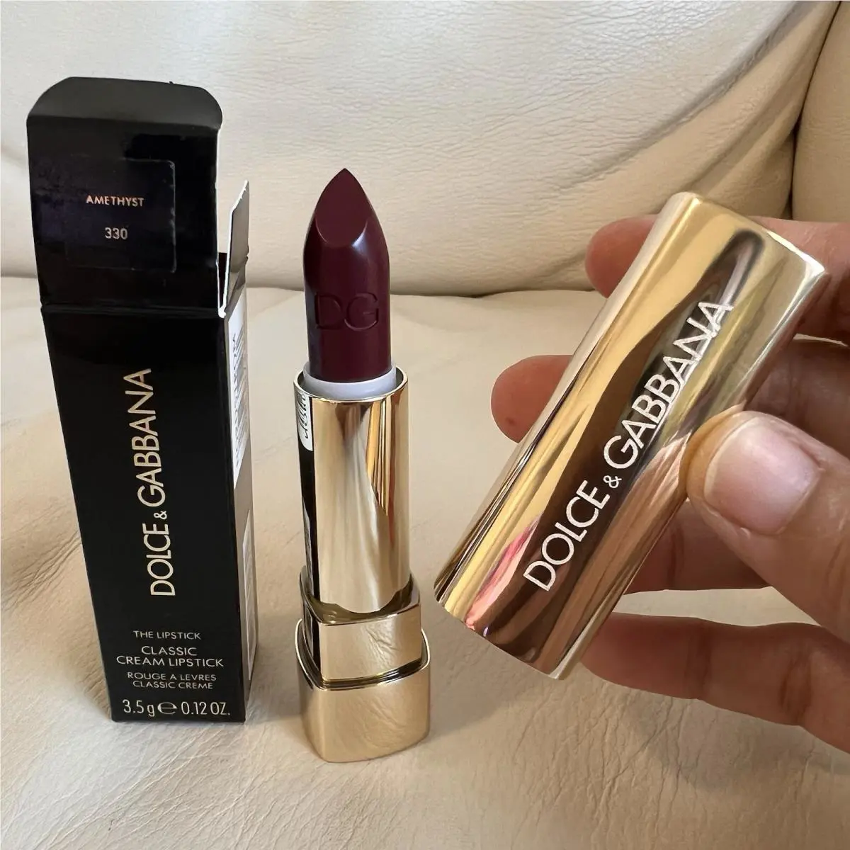 Dolce Dolce & Gabbana The Lipstick Classic Cream Lipstick Amethyst 330 Gabbana The Lipstick Classic Cream Lipstick Amethyst 330 Made in Italy