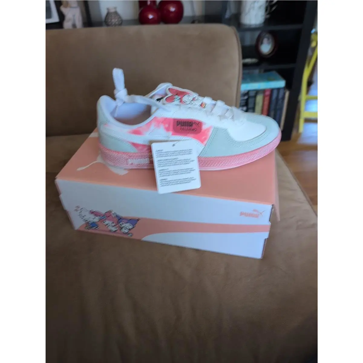 Puma shoes - PUMA x HELLO KITTY AND FRIENDS Suede XL - 403226-01 - Jasmine Flower-Pinkscape 1