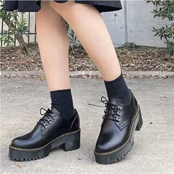 Dr. Martens shoes - Doc Martens Leona Lo - Doc Martens Leona - Black 4