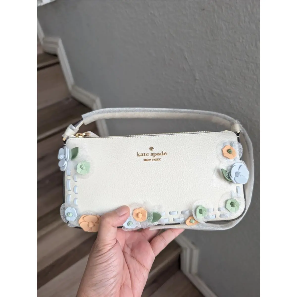 Kate Spade KO484 Gemini Floral Mini Bag In Meringue Multi