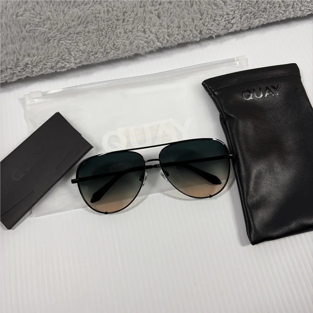 Quay High Key Extra Large Sunglasses 77711 Black/palm Taupe Aviator by QUAY