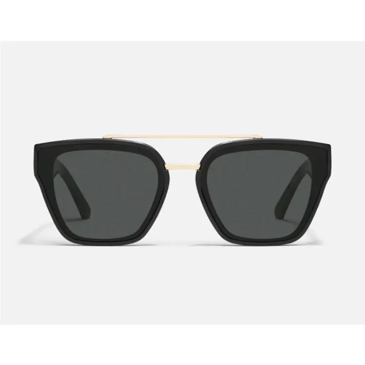 Quay Australia Sweet Talker Sunglasses Black Frame / Smoke Lens Luxury Eyewear